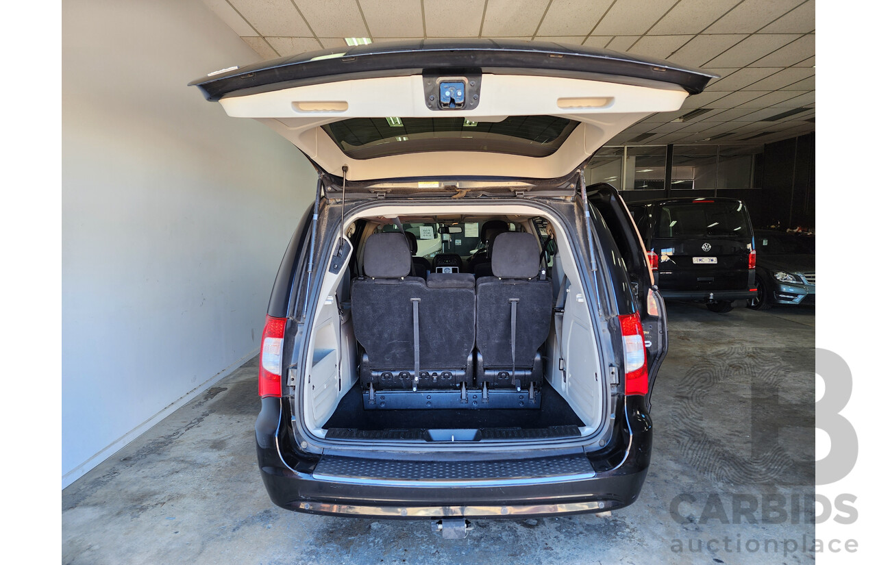 4/2013 Chrysler Grand Voyager LX RT MY13 4d Wagon Black 2.8L