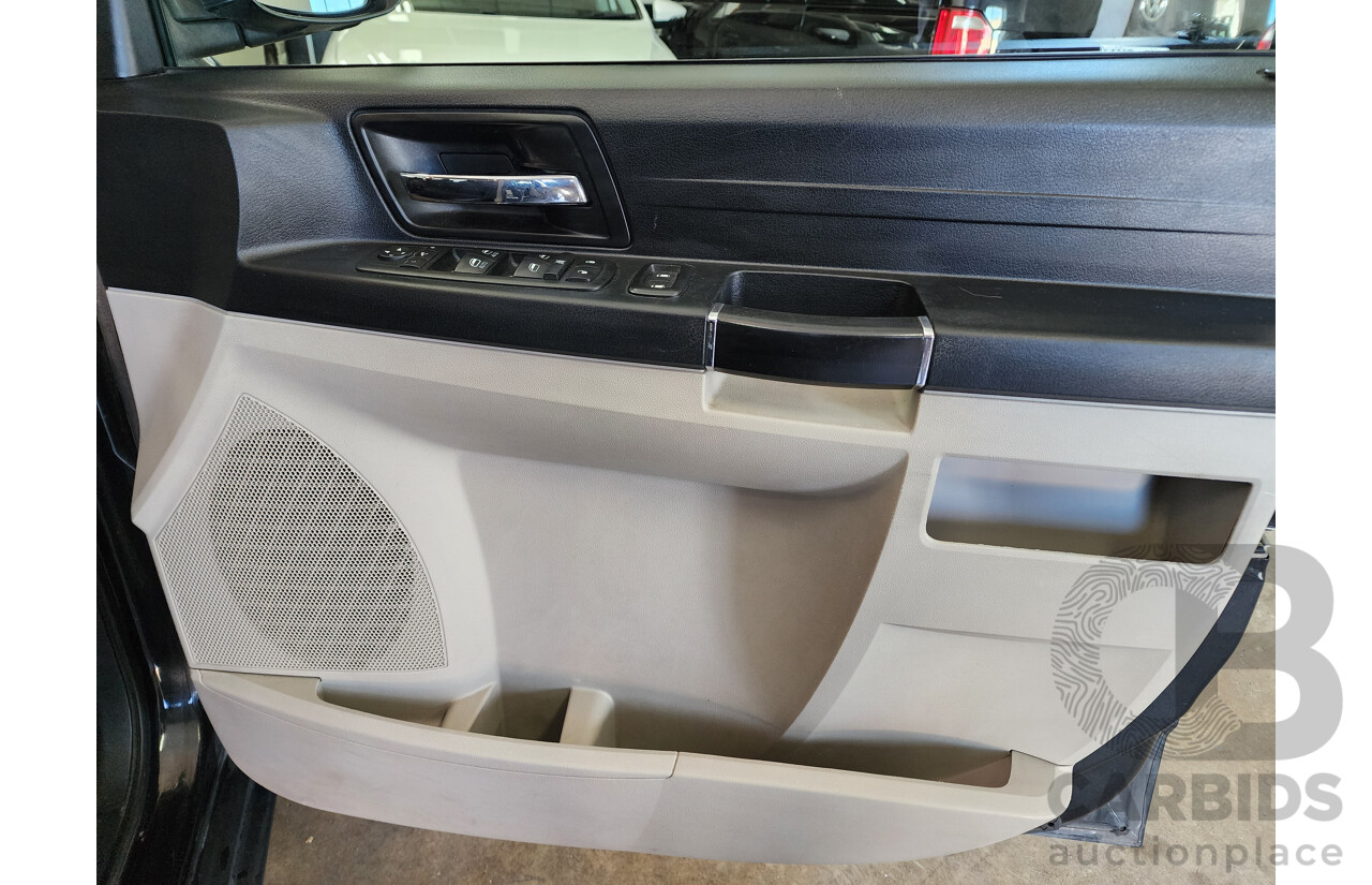 4/2013 Chrysler Grand Voyager LX RT MY13 4d Wagon Black 2.8L