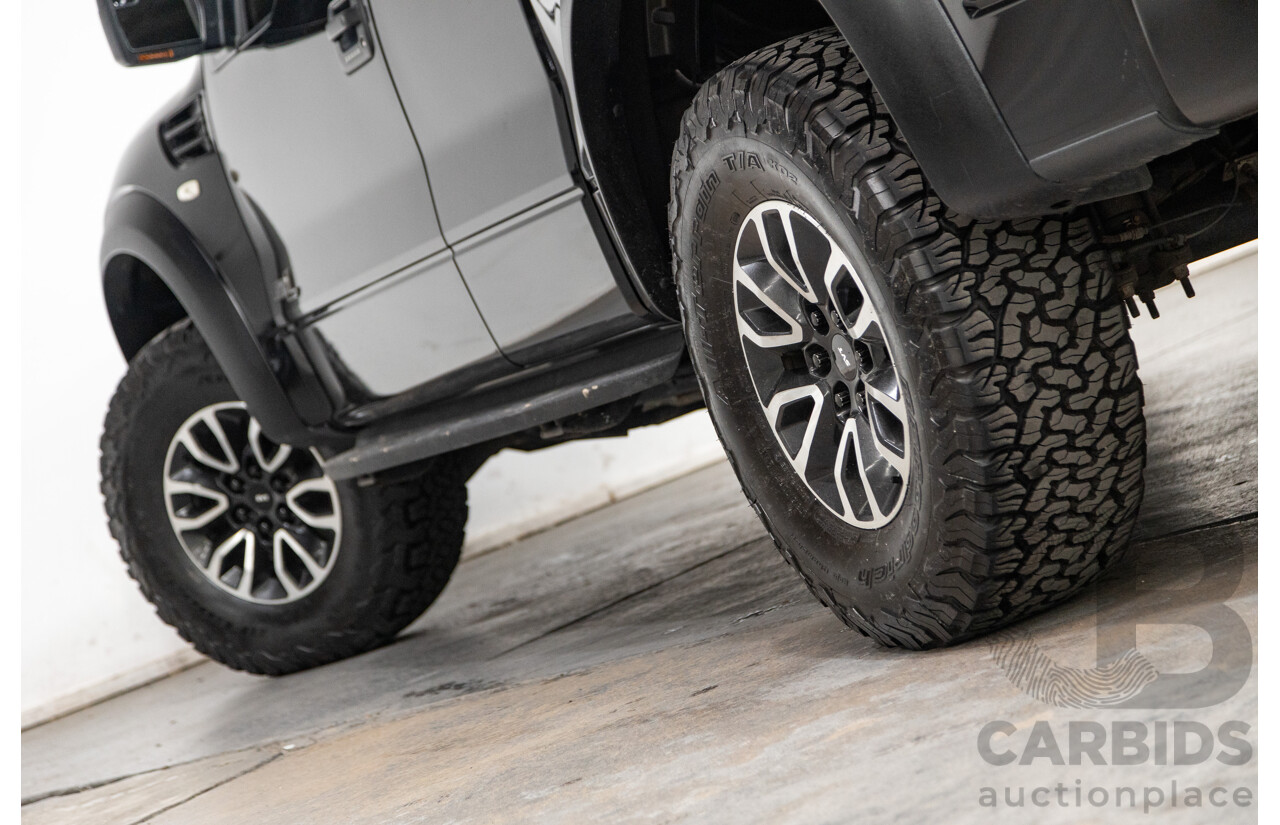12/2012 Ford F-150 SVT Raptor (4x4) MY13 4d Super Cab Tuxedo Black Metallic V8 6.2L