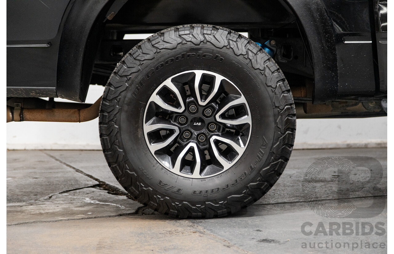 12/2012 Ford F-150 SVT Raptor (4x4) MY13 4d Super Cab Tuxedo Black Metallic V8 6.2L