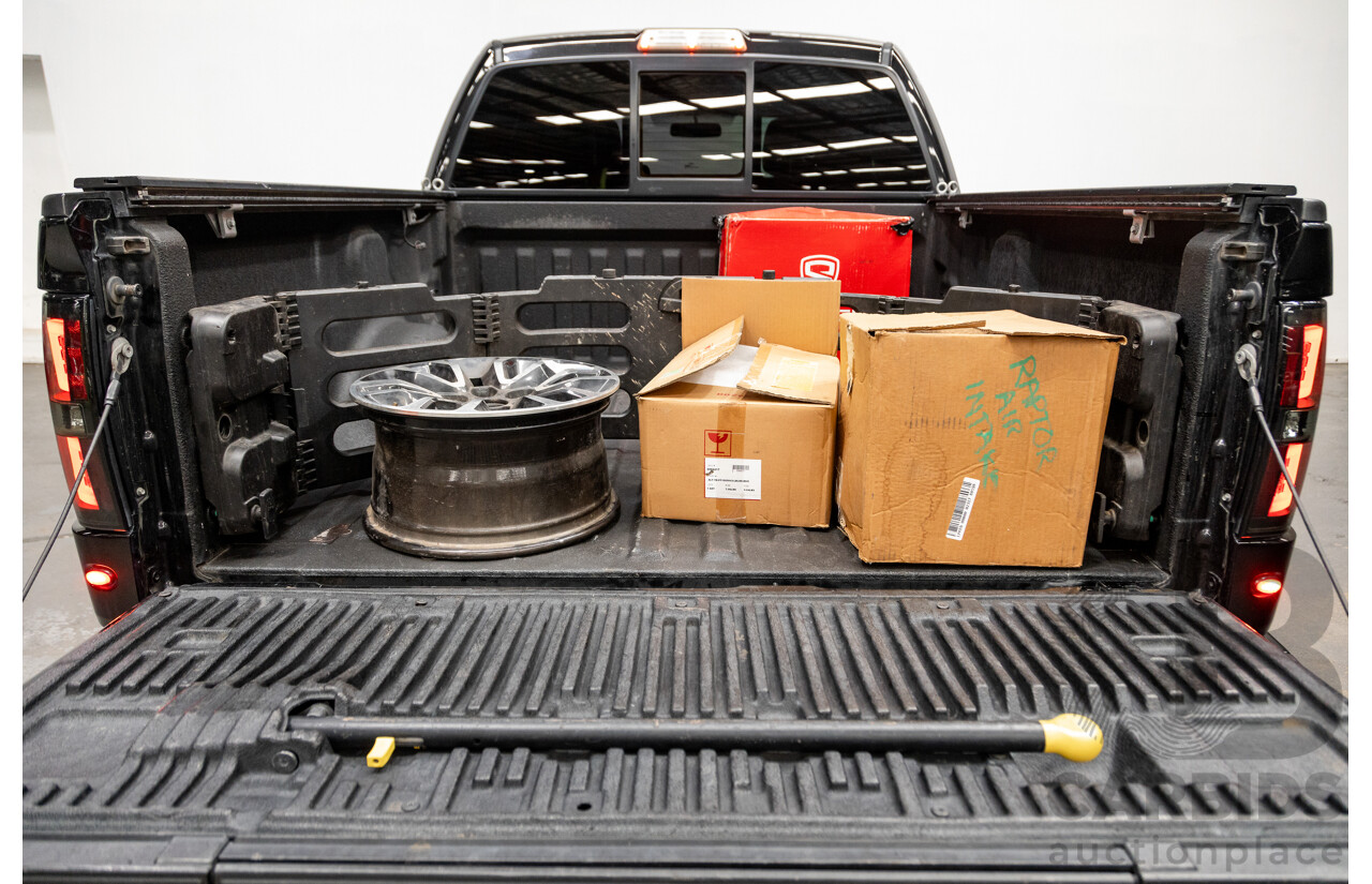 12/2012 Ford F-150 SVT Raptor (4x4) MY13 4d Super Cab Tuxedo Black Metallic V8 6.2L