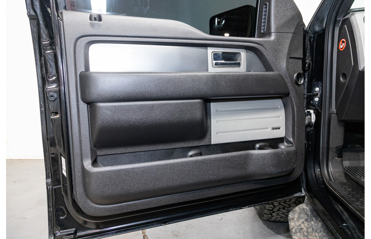 12/2012 Ford F-150 SVT Raptor (4x4) MY13 4d Super Cab Tuxedo Black Metallic V8 6.2L