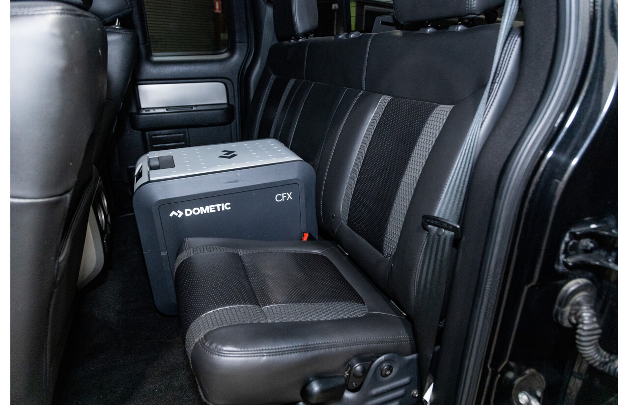 12/2012 Ford F-150 SVT Raptor (4x4) MY13 4d Super Cab Tuxedo Black Metallic V8 6.2L