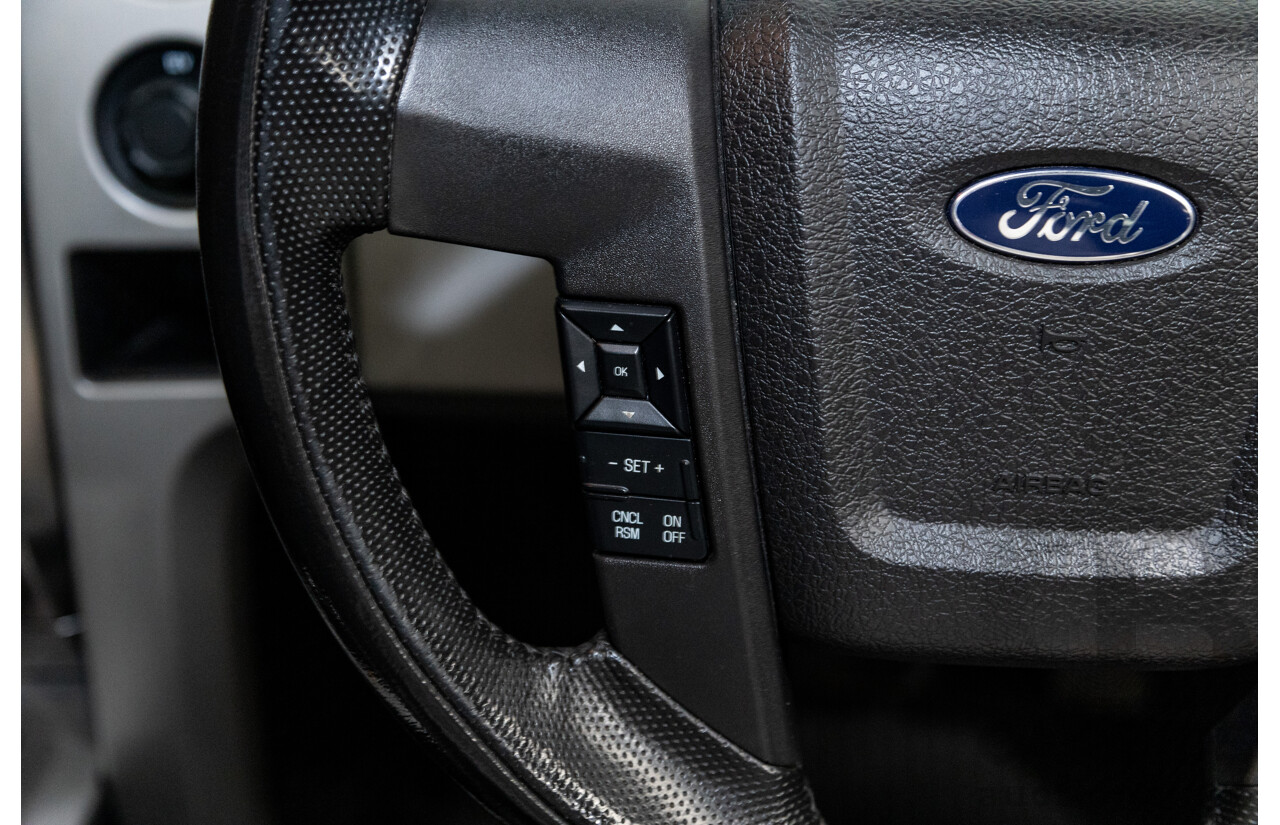 12/2012 Ford F-150 SVT Raptor (4x4) MY13 4d Super Cab Tuxedo Black Metallic V8 6.2L