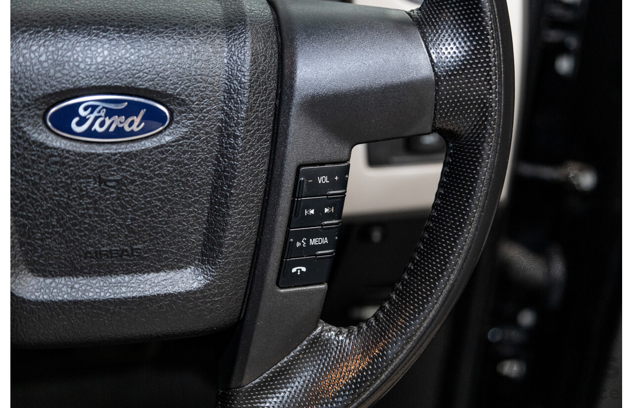 12/2012 Ford F-150 SVT Raptor (4x4) MY13 4d Super Cab Tuxedo Black Metallic V8 6.2L