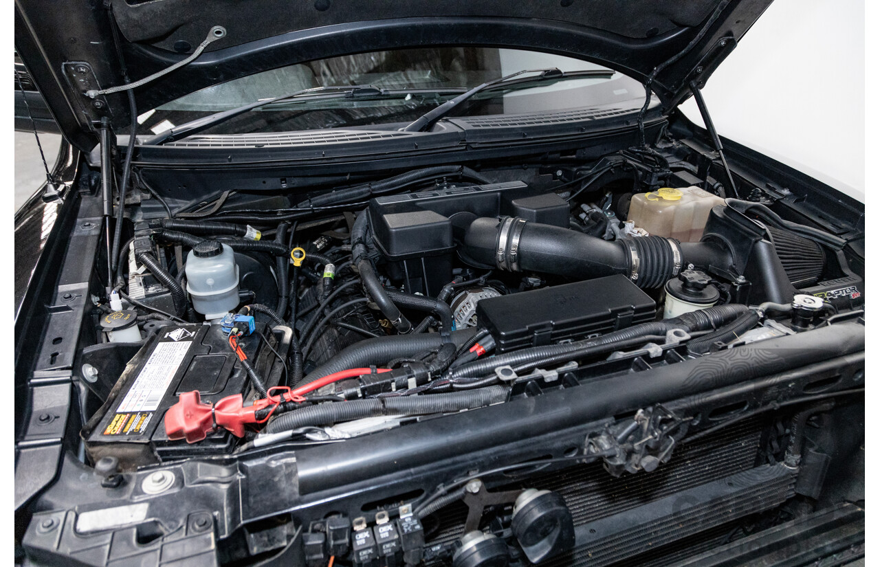 12/2012 Ford F-150 SVT Raptor (4x4) MY13 4d Super Cab Tuxedo Black Metallic V8 6.2L