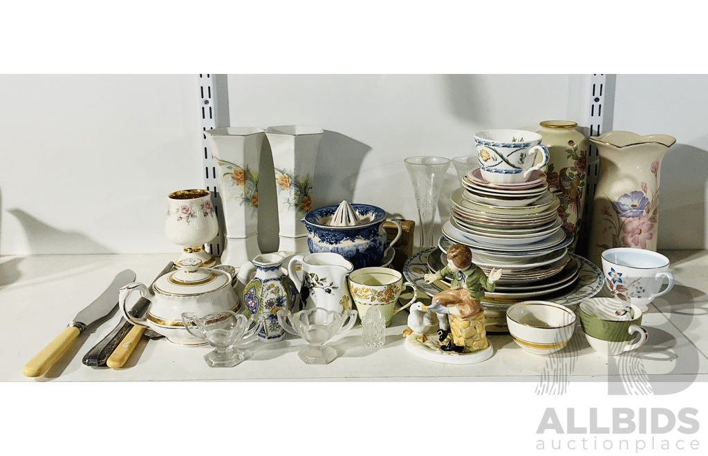Large Collection of Vintage Tableware Including Cutlery, Porcelain Examples and Much More