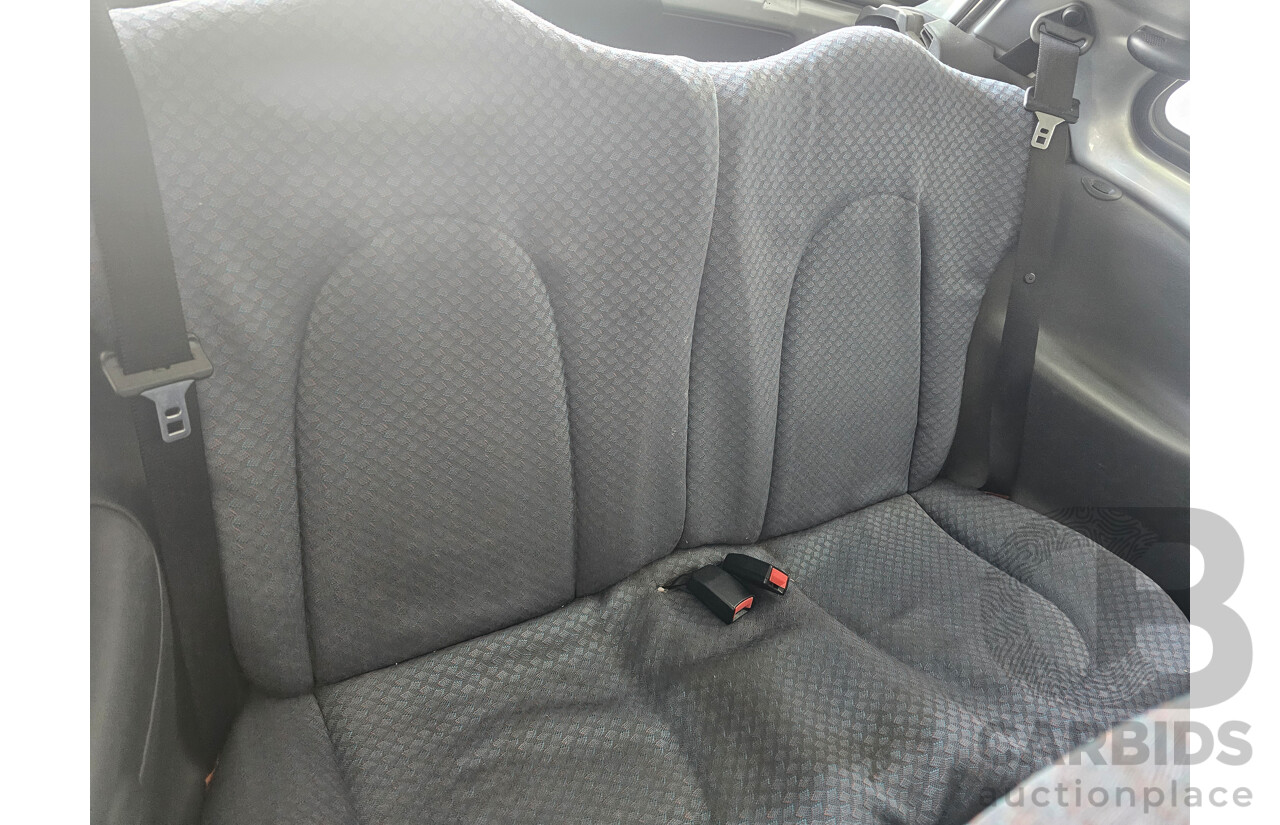 7/2001 Ford KA   3d Hatchback Silver 1.3L