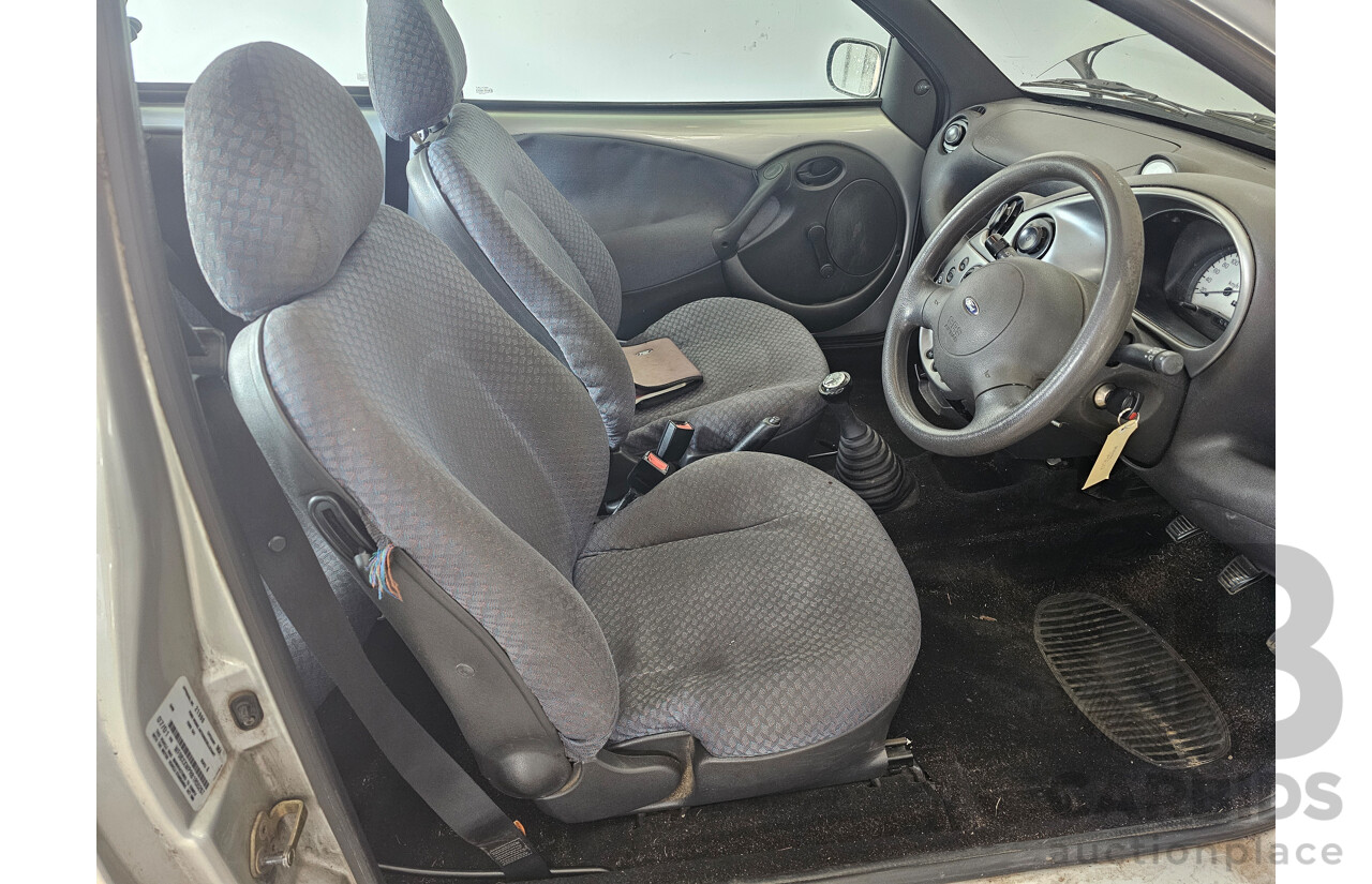 7/2001 Ford KA   3d Hatchback Silver 1.3L