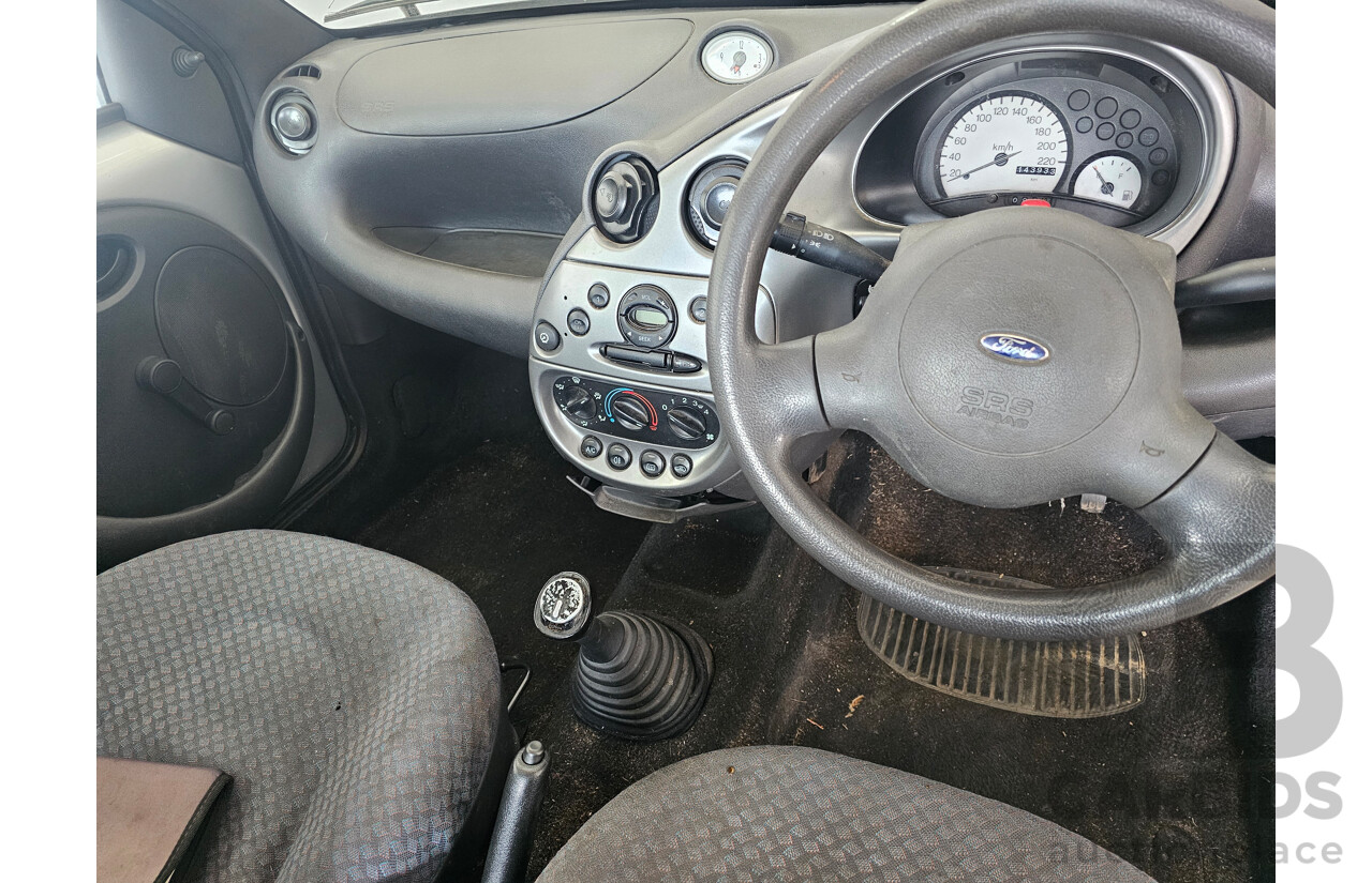 7/2001 Ford KA   3d Hatchback Silver 1.3L