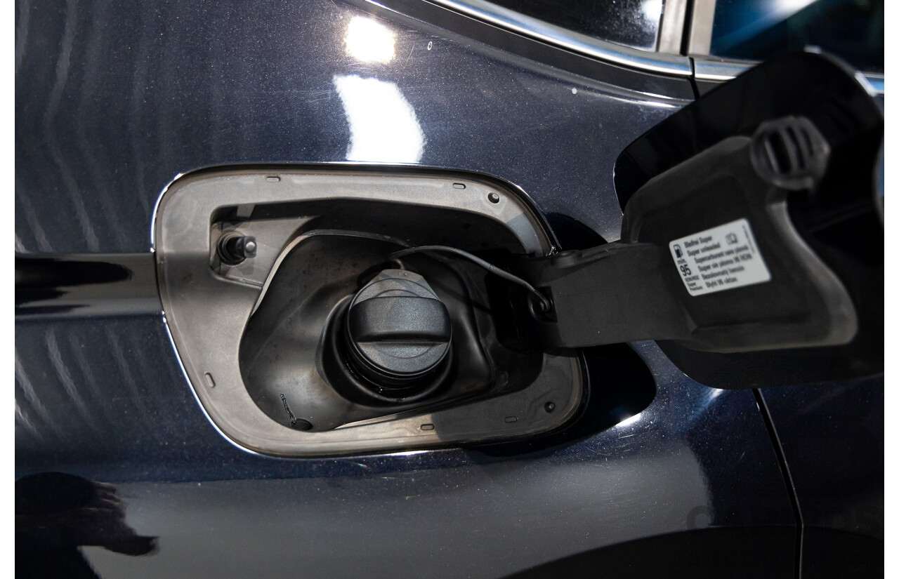 09/2018 Volkswagen Tiguan R-Line ALLSPACE 162 TSI HIGHLINE (AWD) 5NA MY18 4D Wagon Deep Black Pearl Turbo 2.0L - 7 Seater