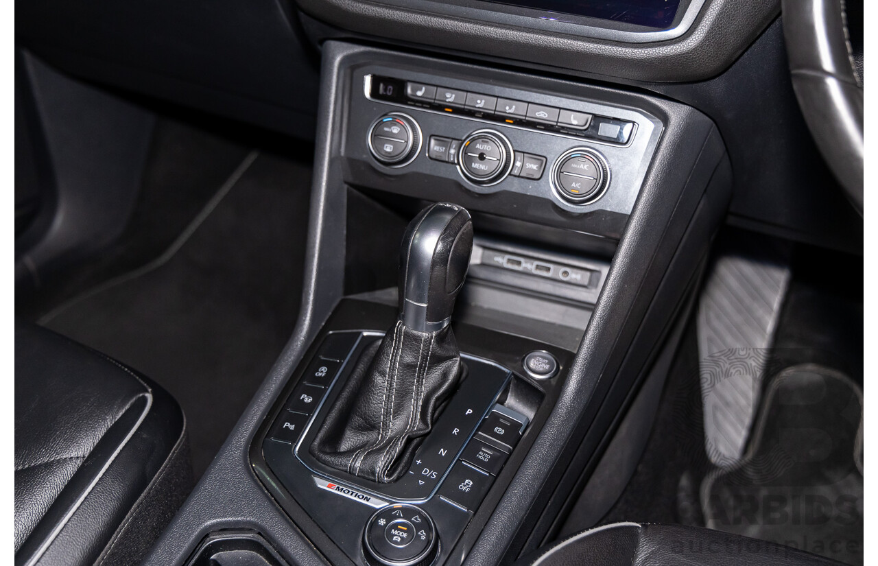 09/2018 Volkswagen Tiguan R-Line ALLSPACE 162 TSI HIGHLINE (AWD) 5NA MY18 4D Wagon Deep Black Pearl Turbo 2.0L - 7 Seater