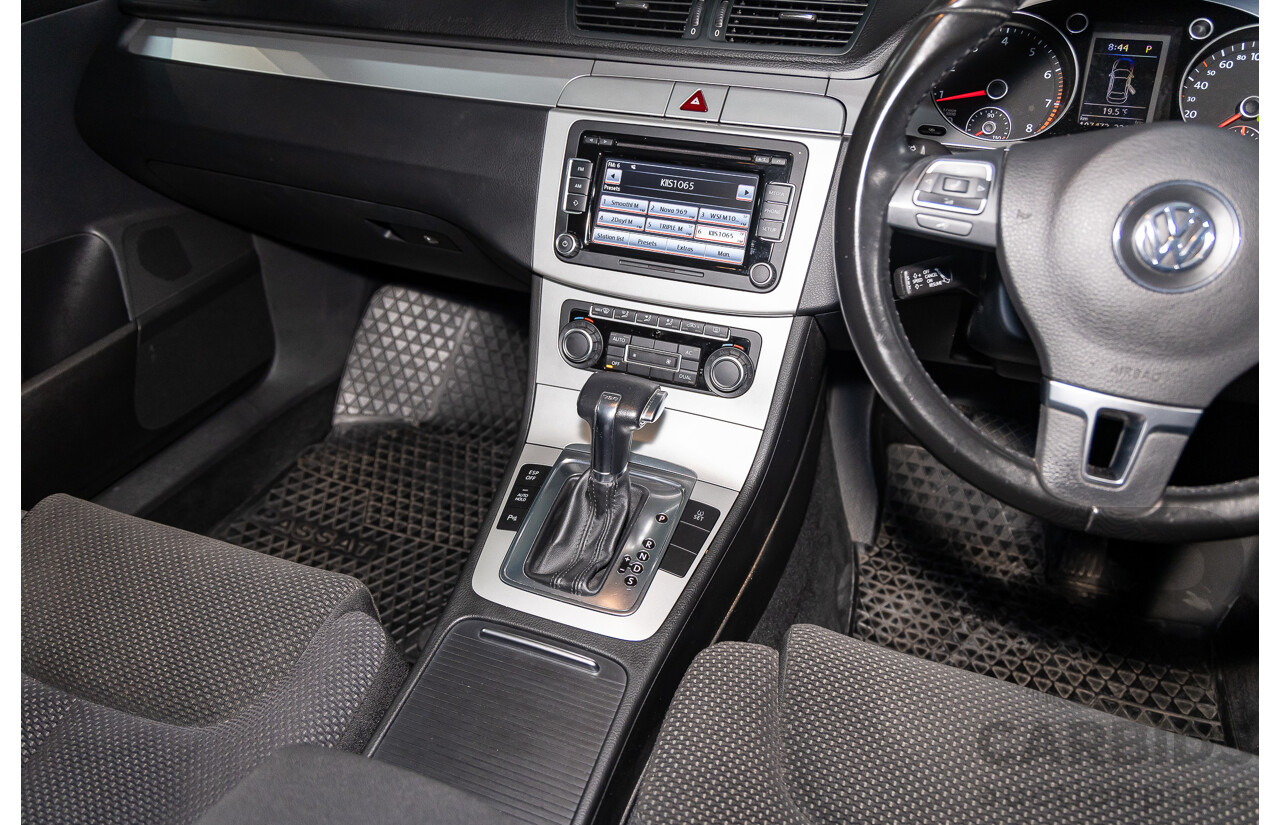 03/2010 Volkswagen Passat 118 TSI 3C MY10.5 4d Sedan Candy White Turbo 1.8L