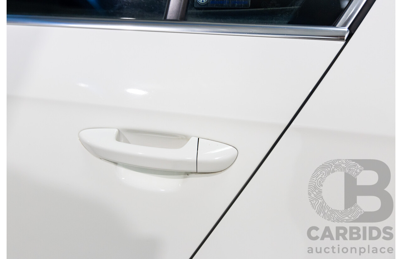 03/2010 Volkswagen Passat 118 TSI 3C MY10.5 4d Sedan Candy White Turbo 1.8L
