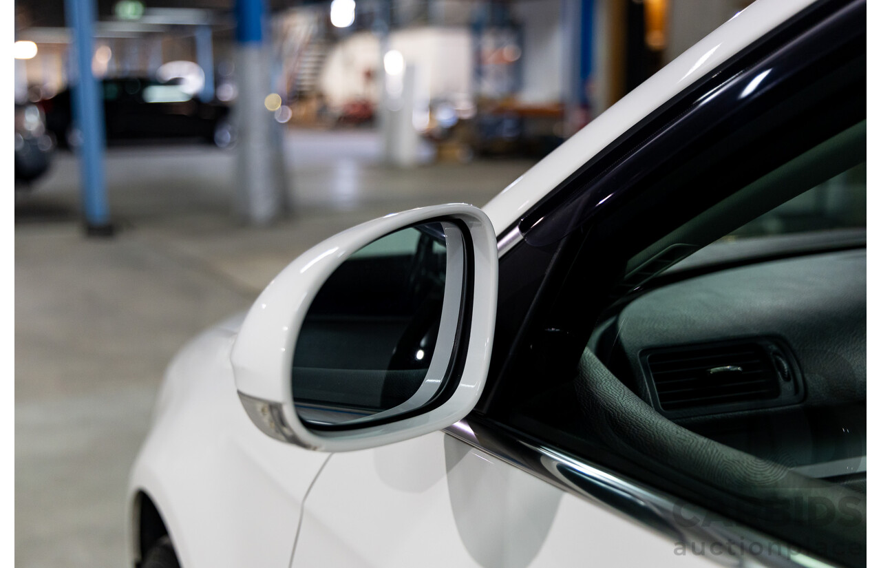 03/2010 Volkswagen Passat 118 TSI 3C MY10.5 4d Sedan Candy White Turbo 1.8L