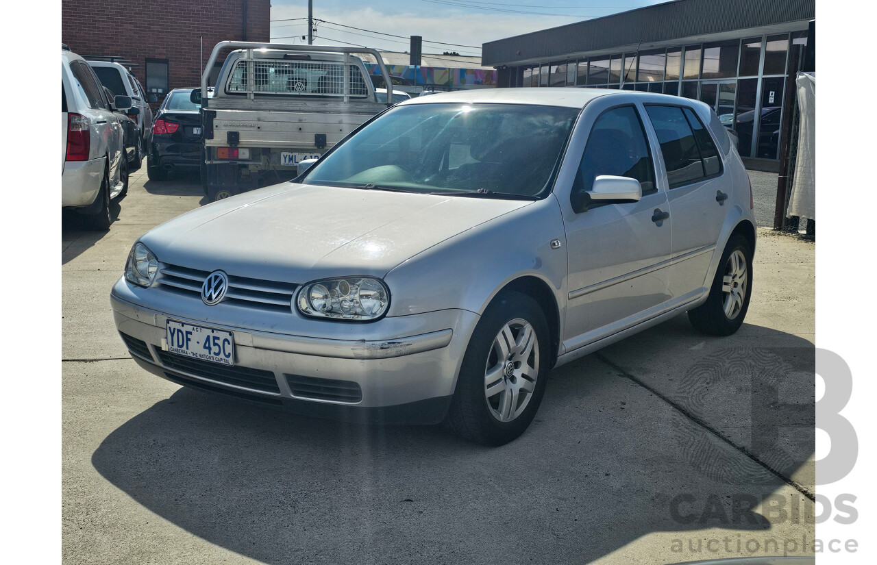 4/2004 Volkswagen Golf 2.0 Generation  5d Hatchback Silver 2.0L