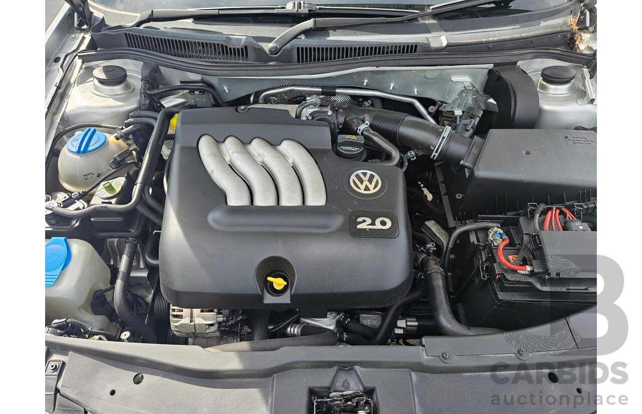 4/2004 Volkswagen Golf 2.0 Generation  5d Hatchback Silver 2.0L