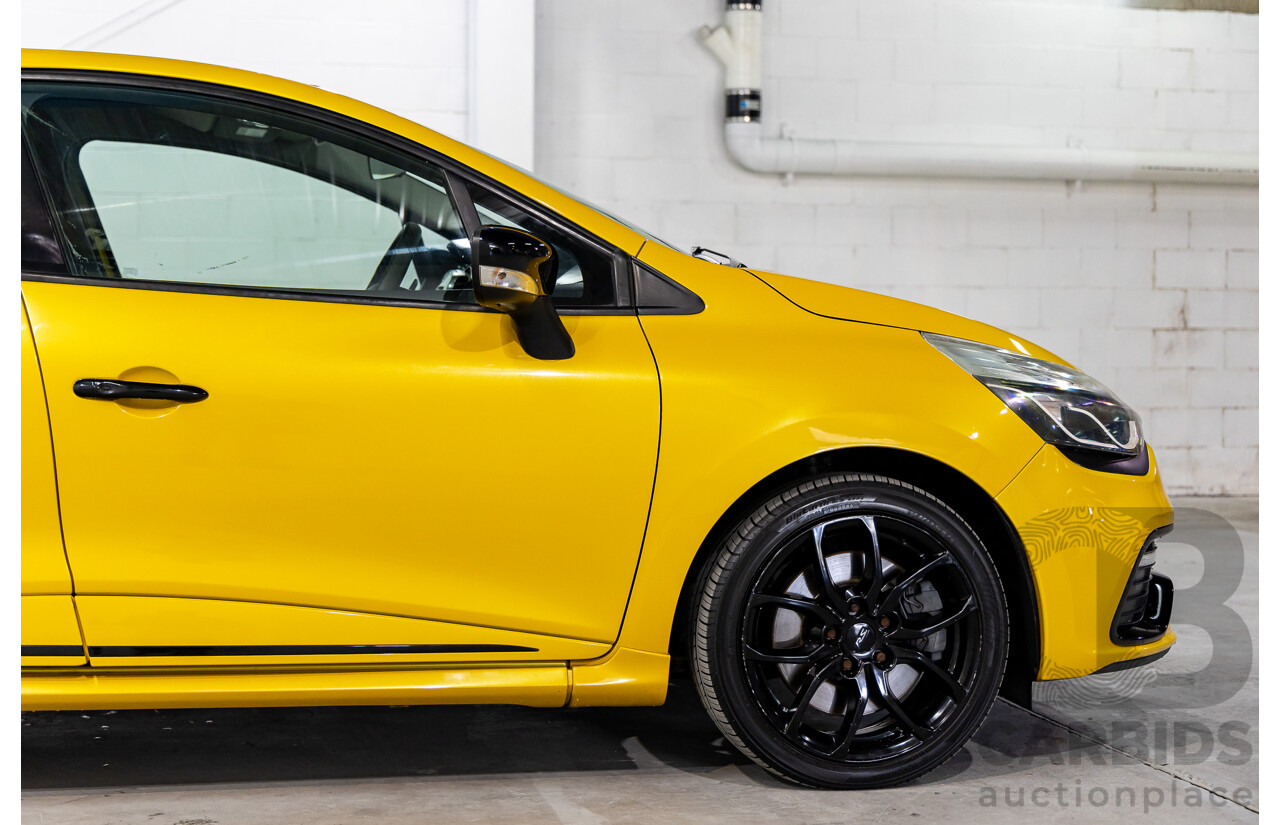 06/2016 Renault Clio R.S. 200 SPORT FWD X98 5D Hatchback Liquid Yellow Metallic Turbo 1.6L