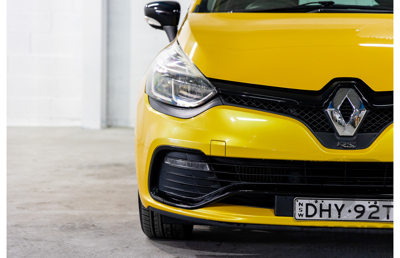 06/2016 Renault Clio R.S. 200 SPORT FWD X98 5D Hatchback Liquid Yellow Metallic Turbo 1.6L