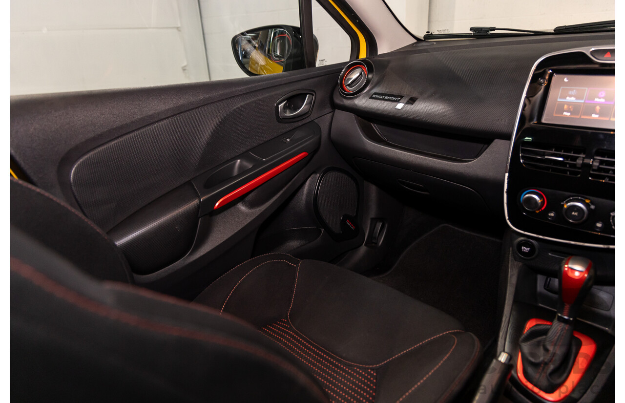 06/2016 Renault Clio R.S. 200 SPORT FWD X98 5D Hatchback Liquid Yellow Metallic Turbo 1.6L