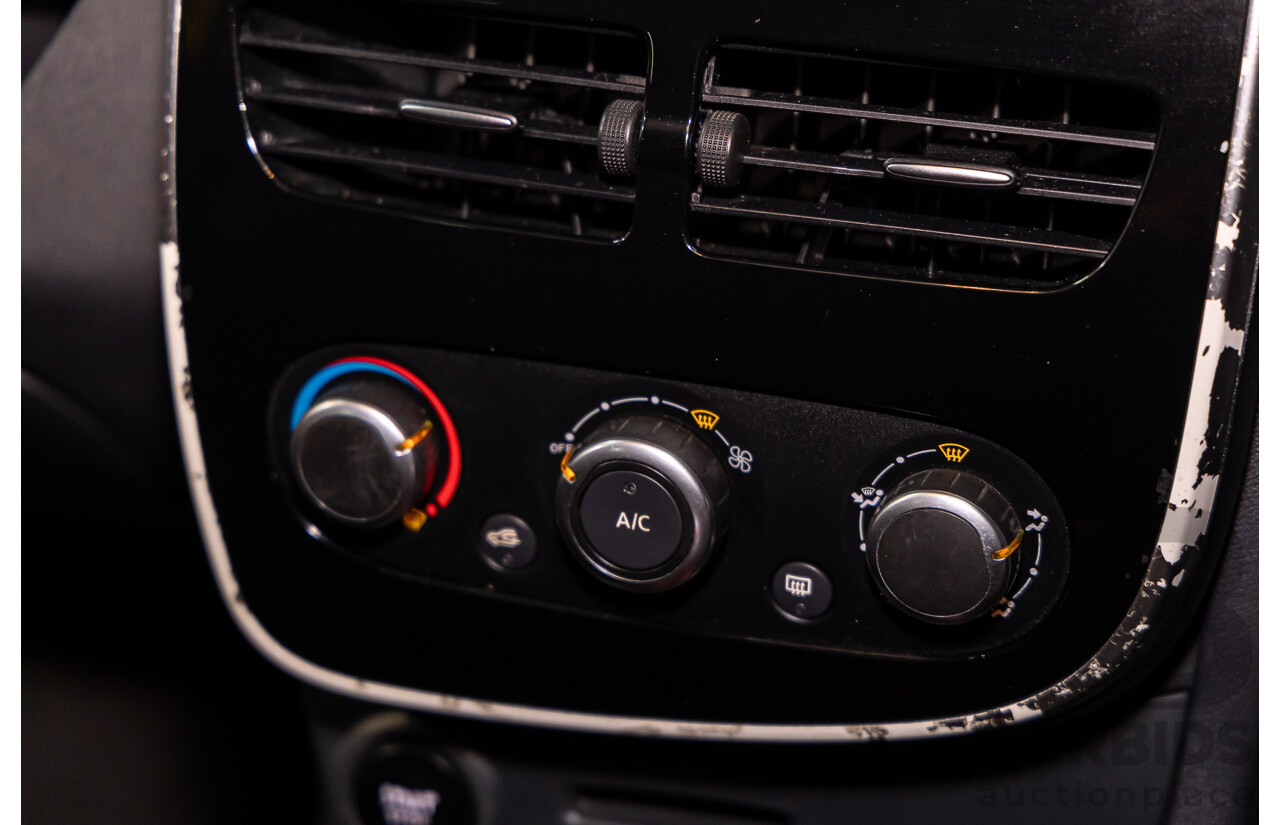 06/2016 Renault Clio R.S. 200 SPORT FWD X98 5D Hatchback Liquid Yellow Metallic Turbo 1.6L