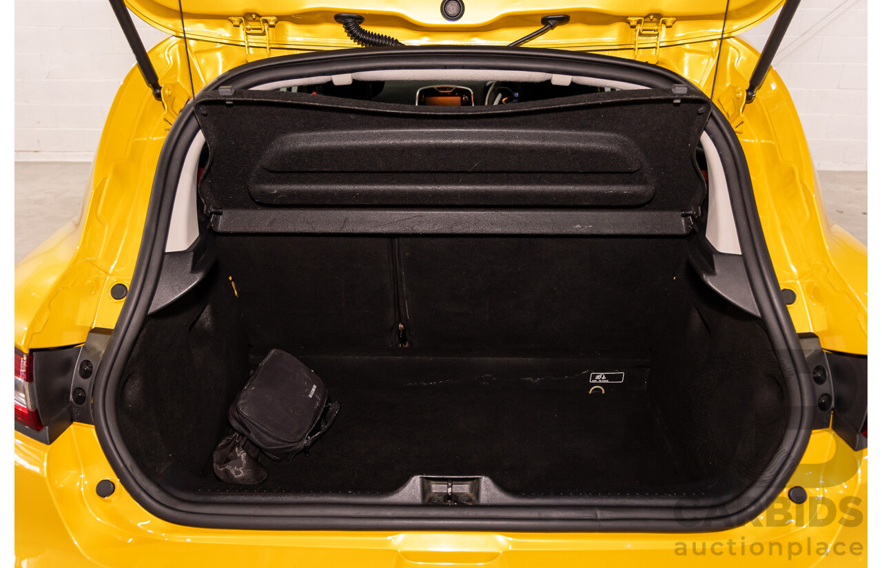06/2016 Renault Clio R.S. 200 SPORT FWD X98 5D Hatchback Liquid Yellow Metallic Turbo 1.6L