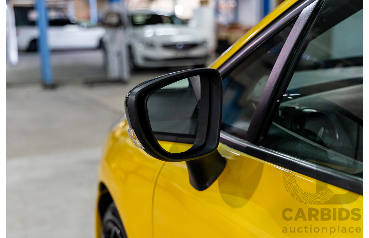 06/2016 Renault Clio R.S. 200 SPORT FWD X98 5D Hatchback Liquid Yellow Metallic Turbo 1.6L