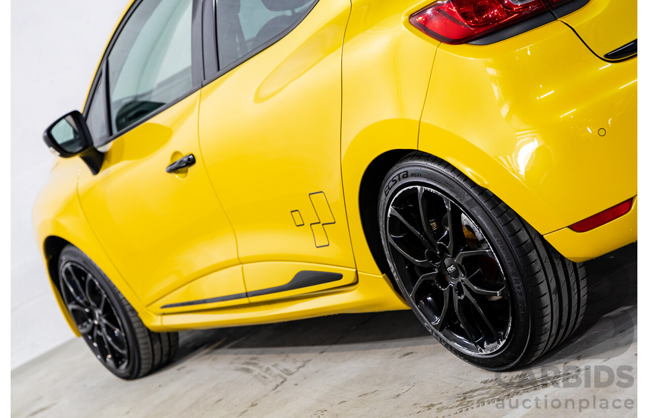 06/2016 Renault Clio R.S. 200 SPORT FWD X98 5D Hatchback Liquid Yellow Metallic Turbo 1.6L