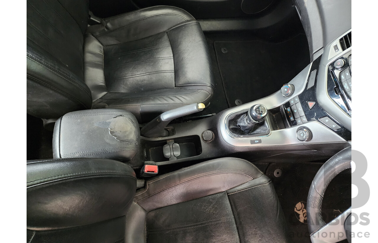 6/2011 Holden Cruze SRi V JH 4d Sedan Green 1.4L