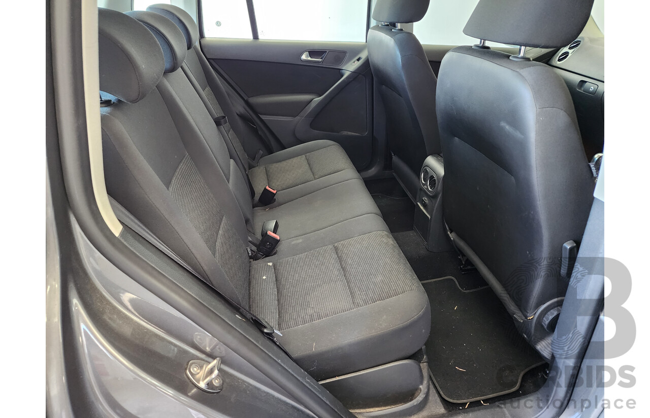 1/2012 Volkswagen Tiguan 132 TSI (4x4) 5NC MY12 4d Wagon Grey 2.0L