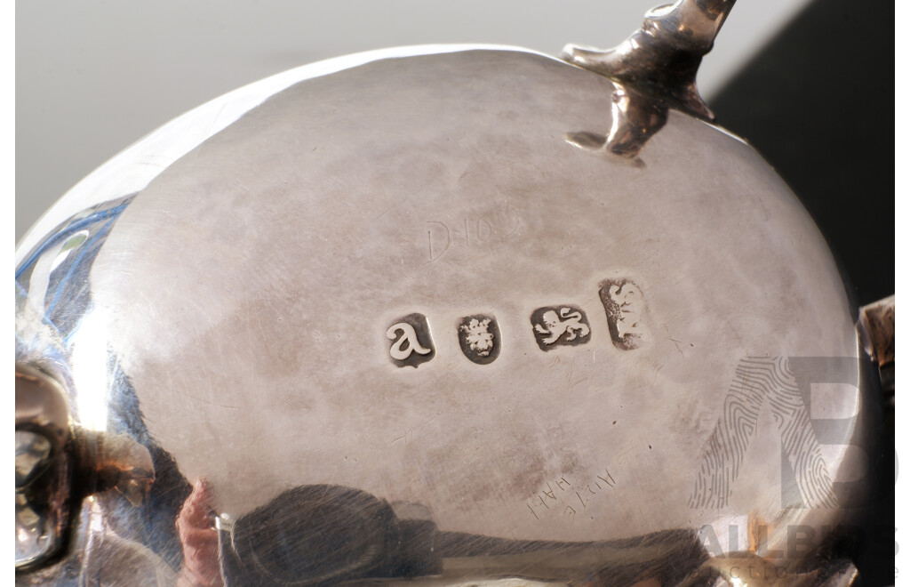 Antique English Sterling Silver Georgian Sauce Boat with Curve Back Handle and Tripod Feet, London 1776,  Weight 88Gm