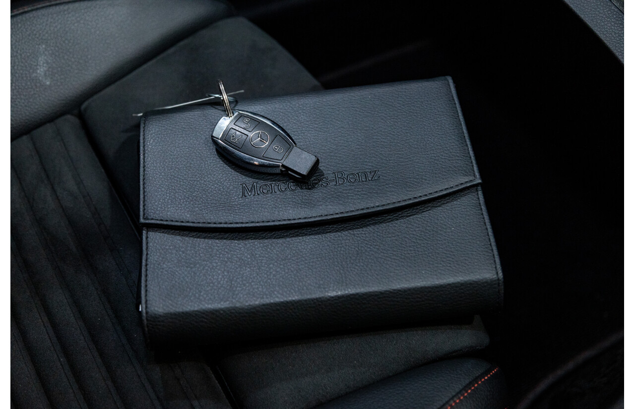 2/2016 Mercedes Benz CLA200 Shooting Brake AMG Pack 117 4d Wagon Mountain Grey Metallic Turbo 1.6L