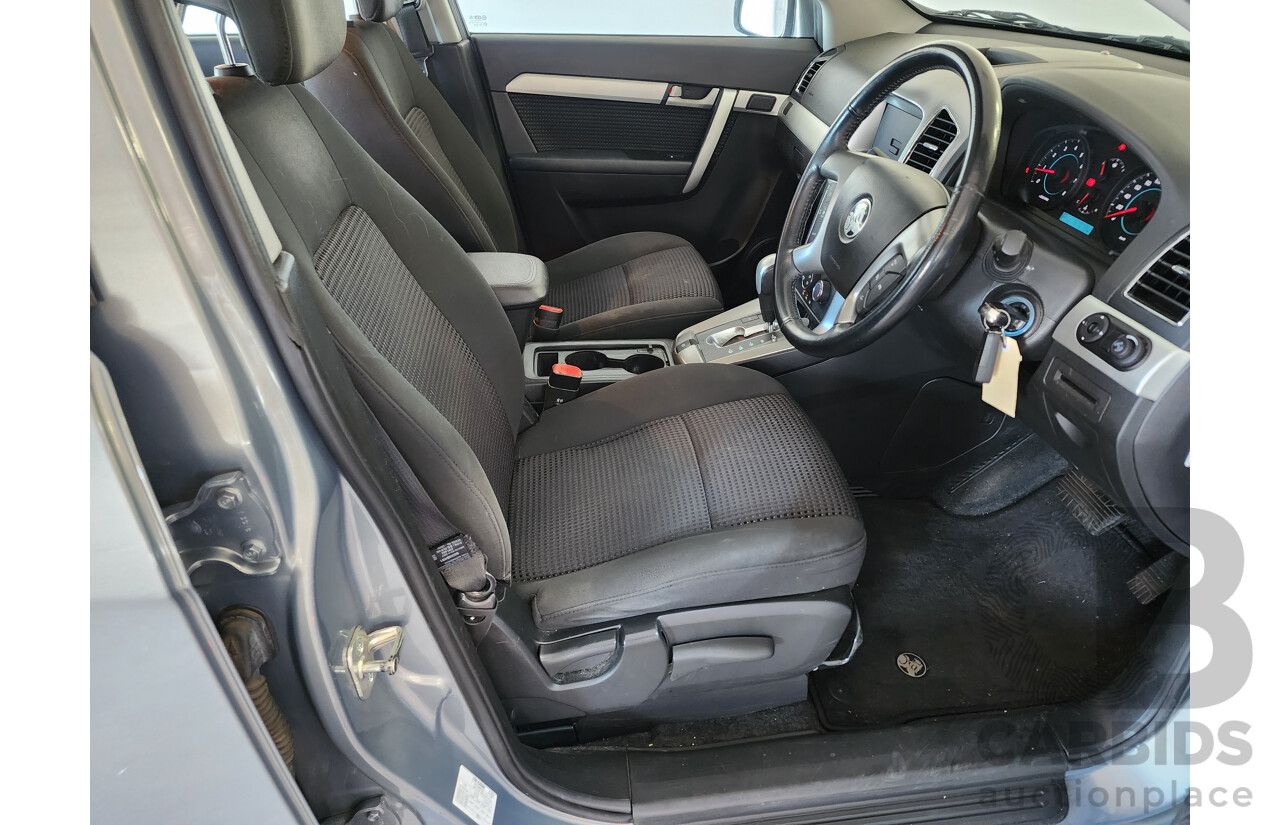 7/2013 Holden Captiva 7 SX (fwd) CG MY12 4d Wagon Grey 2.4L