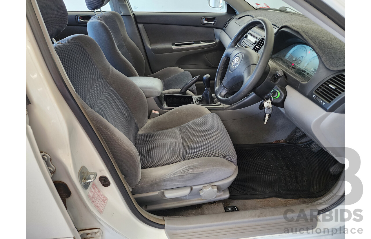 11/2003 Toyota Camry Altise ACV36R 4d Sedan White 2.4L