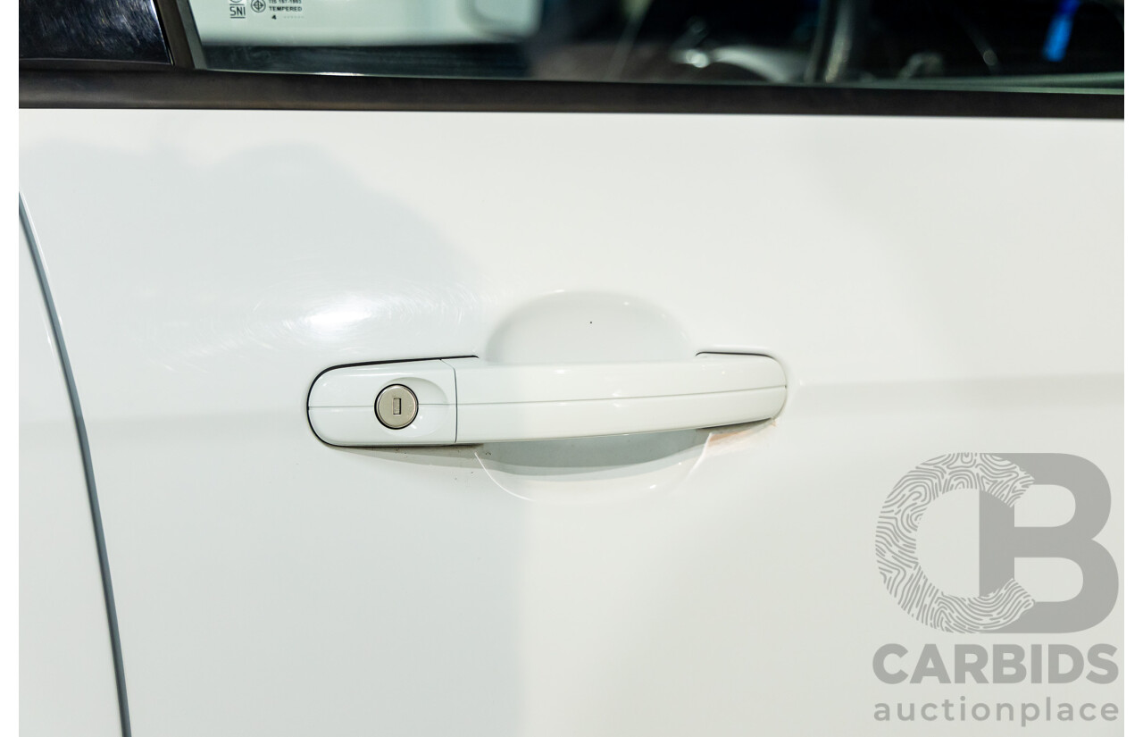 8/2014 Ford Focus Trend LW MK2 Upgrade 5d Hatchback Frozen White 2.0L