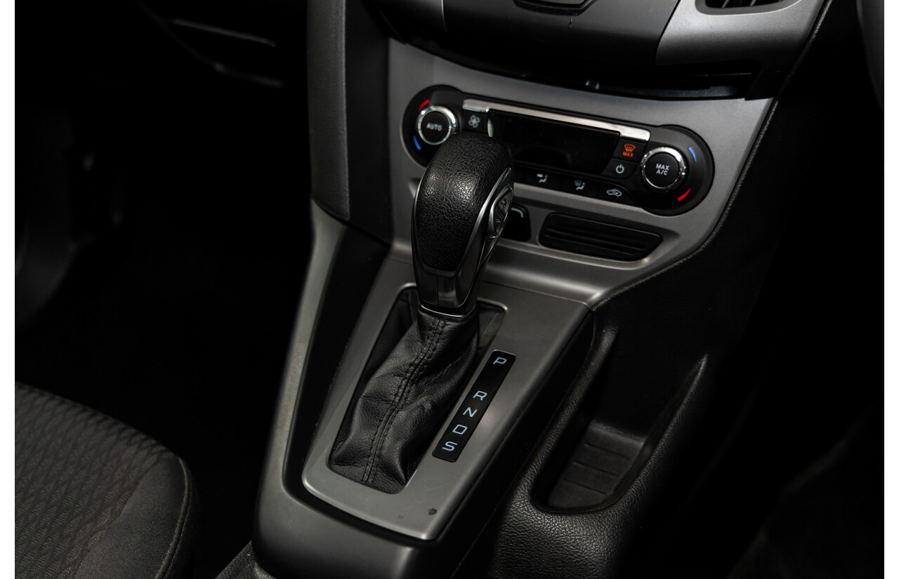 8/2014 Ford Focus Trend LW MK2 Upgrade 5d Hatchback Frozen White 2.0L