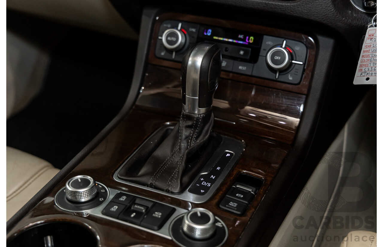 5/2015 Volkswagen Touareg V6 TDI 7P MY15 4d Wagon Moonlight Blue Pearl Turbo Diesel V6 3.0L