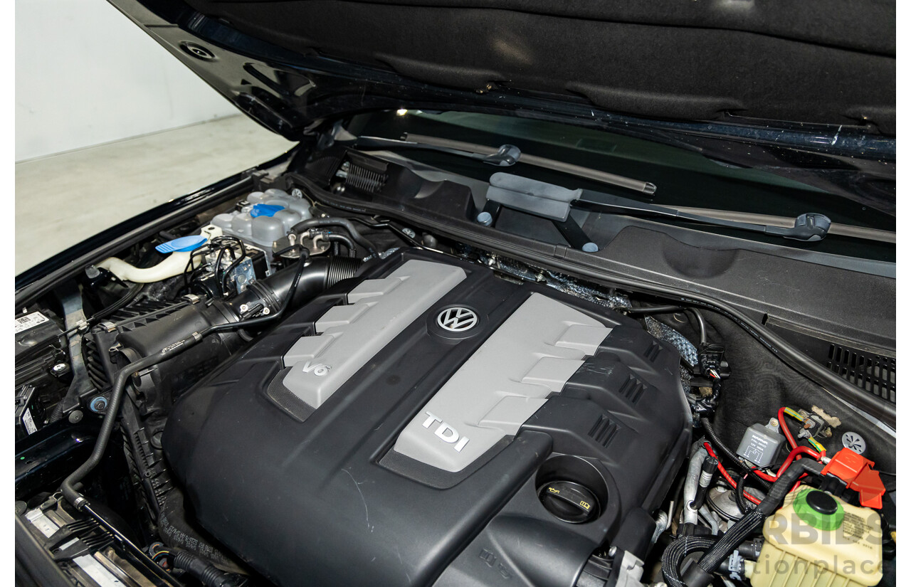 5/2015 Volkswagen Touareg V6 TDI 7P MY15 4d Wagon Moonlight Blue Pearl Turbo Diesel V6 3.0L