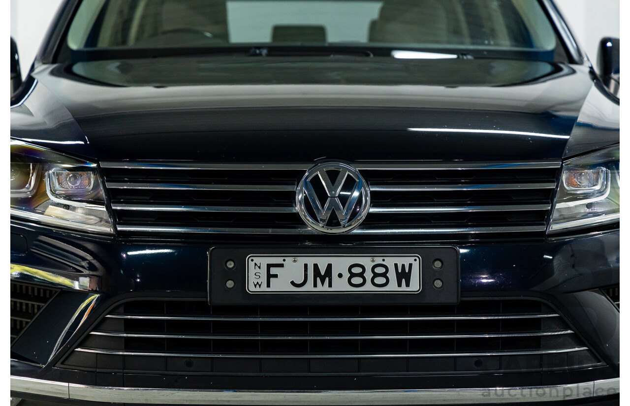 5/2015 Volkswagen Touareg V6 TDI 7P MY15 4d Wagon Moonlight Blue Pearl Turbo Diesel V6 3.0L