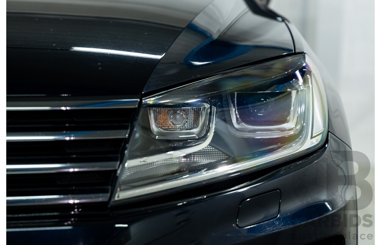 5/2015 Volkswagen Touareg V6 TDI 7P MY15 4d Wagon Moonlight Blue Pearl Turbo Diesel V6 3.0L