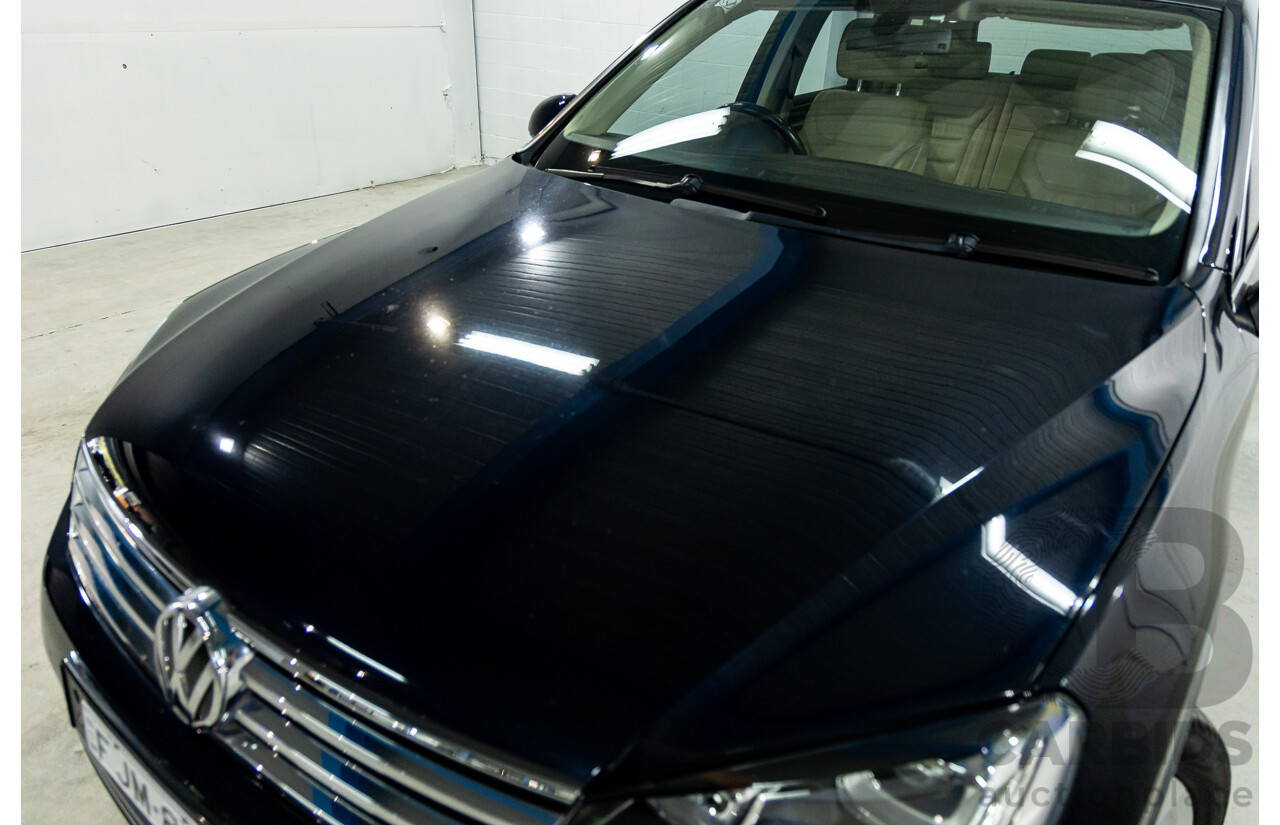 5/2015 Volkswagen Touareg V6 TDI 7P MY15 4d Wagon Moonlight Blue Pearl Turbo Diesel V6 3.0L