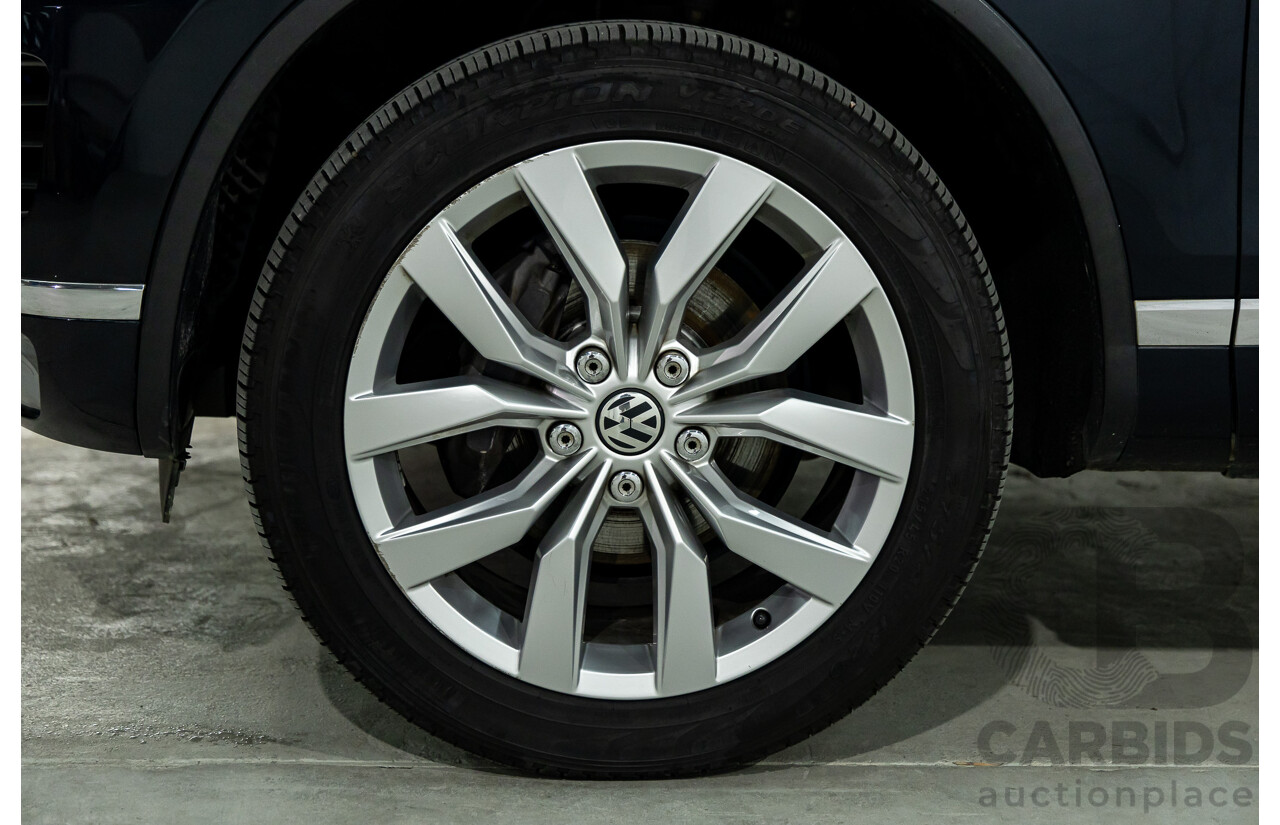 5/2015 Volkswagen Touareg V6 TDI 7P MY15 4d Wagon Moonlight Blue Pearl Turbo Diesel V6 3.0L