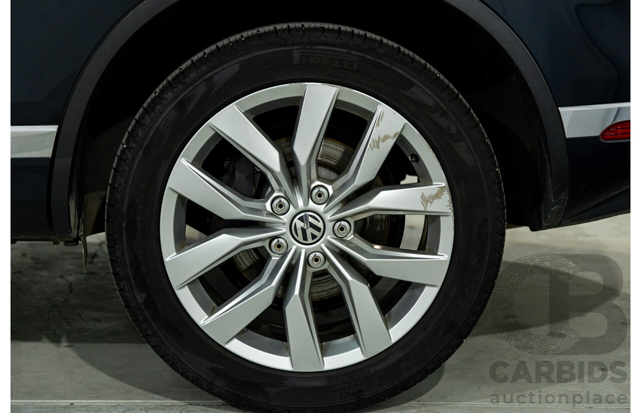 5/2015 Volkswagen Touareg V6 TDI 7P MY15 4d Wagon Moonlight Blue Pearl Turbo Diesel V6 3.0L