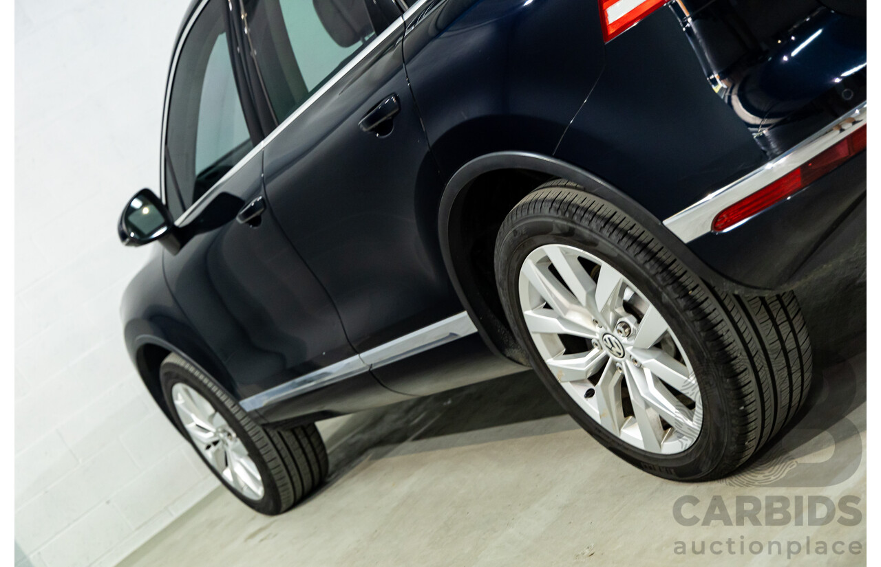 5/2015 Volkswagen Touareg V6 TDI 7P MY15 4d Wagon Moonlight Blue Pearl Turbo Diesel V6 3.0L