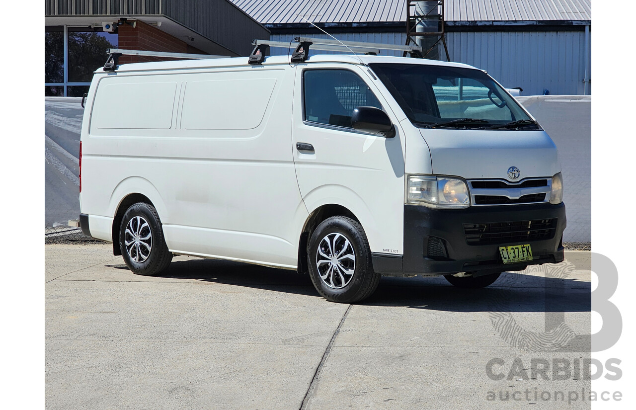 10/2010 Toyota Hiace LWB KDH201R MY11 UPGRADE 4d Van White 3.0L