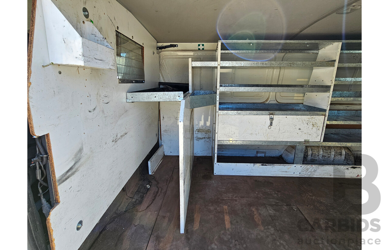 10/2010 Toyota Hiace LWB KDH201R MY11 UPGRADE 4d Van White 3.0L