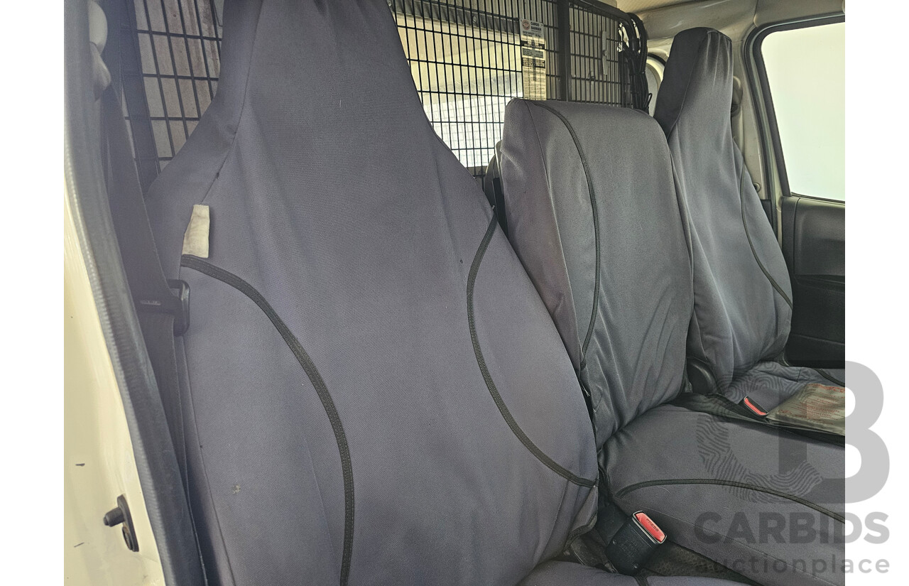 10/2010 Toyota Hiace LWB KDH201R MY11 UPGRADE 4d Van White 3.0L