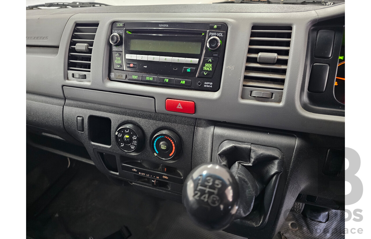 10/2010 Toyota Hiace LWB KDH201R MY11 UPGRADE 4d Van White 3.0L