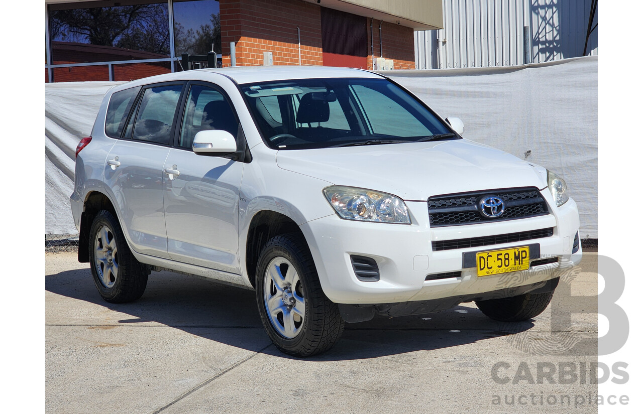 7/2011 Toyota Rav4 CV (2wd) ACA38R 4d Wagon White 2.4L