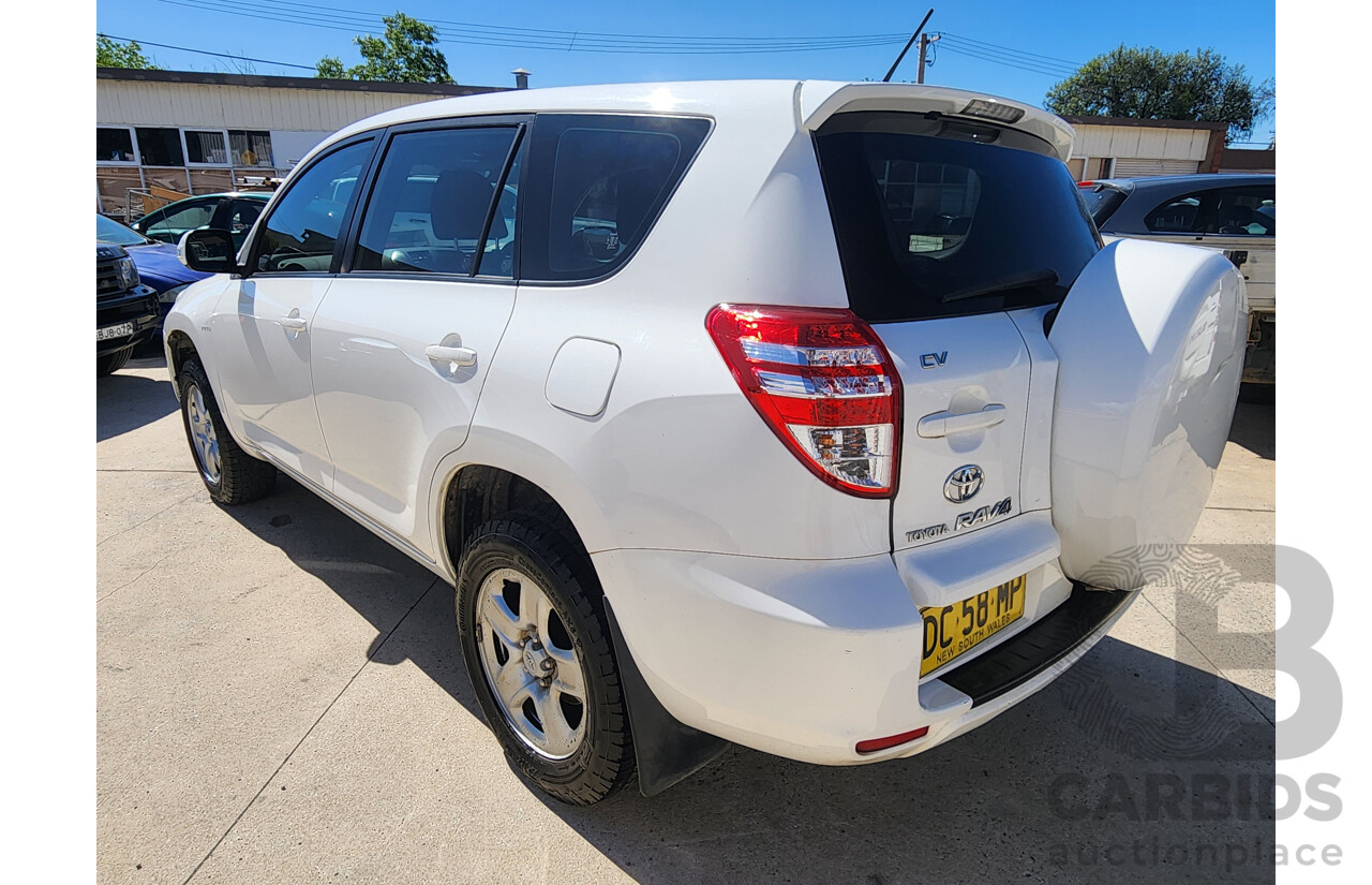 7/2011 Toyota Rav4 CV (2wd) ACA38R 4d Wagon White 2.4L
